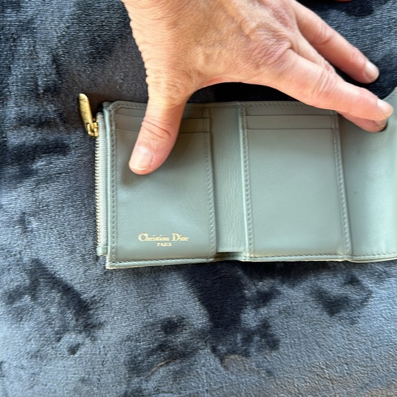 Christian Dior Gris Oblique Lotus Saddle Wallet - Picture 10 of 14